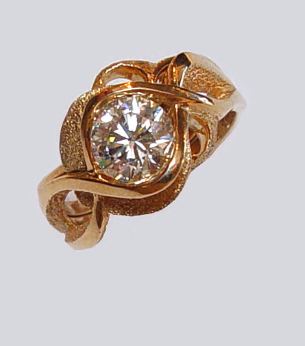 Yin-Yang Ring