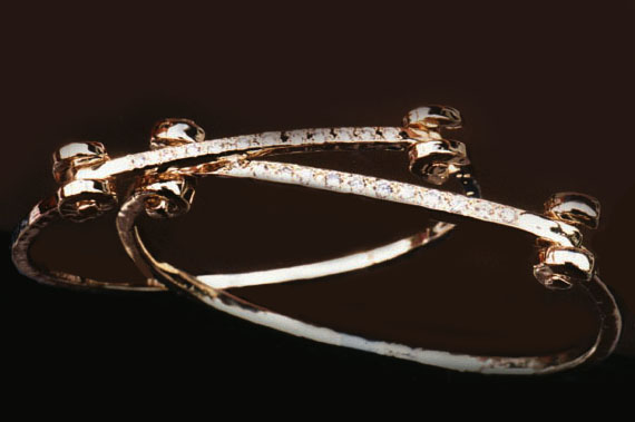 Diamond handcuffs